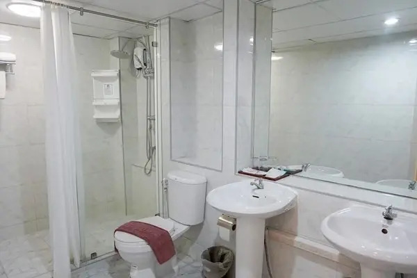 Люкс семейный с джакузи с видом на сад в Basaya Beach Hotel & Resort