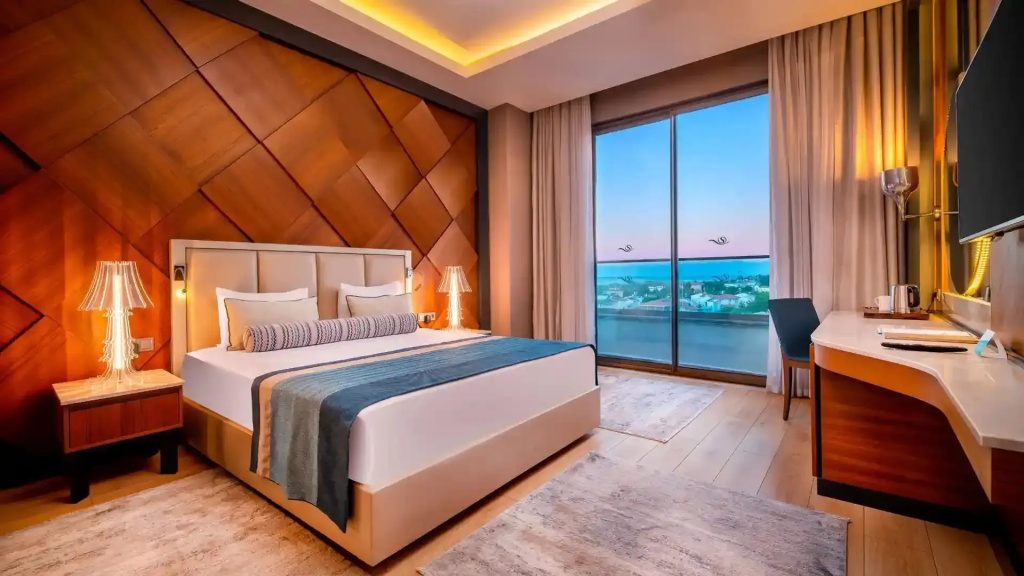 Double Suite (full double bed)