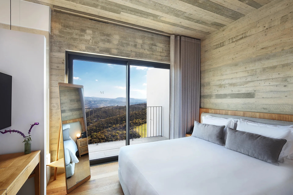 Ezousa Quadruple Duplex Suite