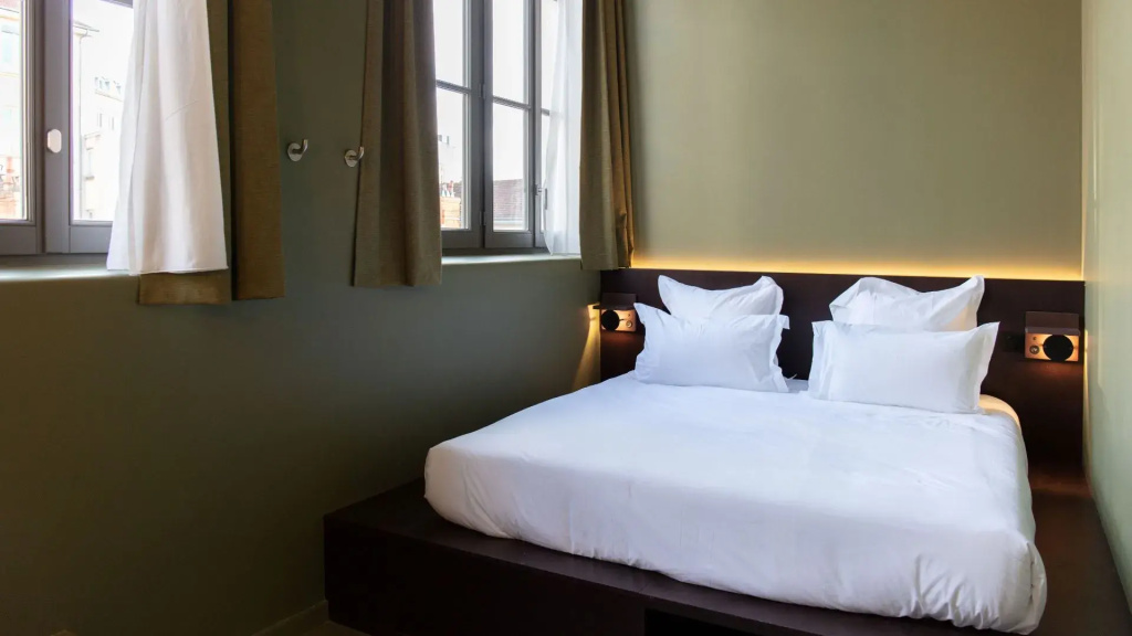 Quadruple room