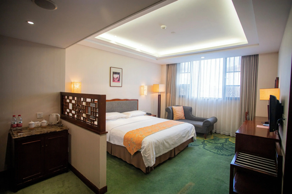 Standard Double room (full double bed)