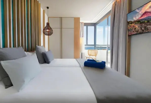Family Double Suite with sea view (twin beds)