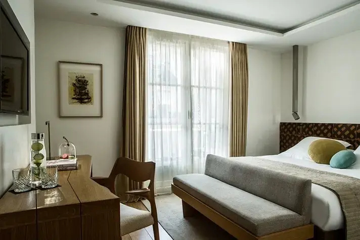 Deluxe Eiffel Tower Double room (full double bed)