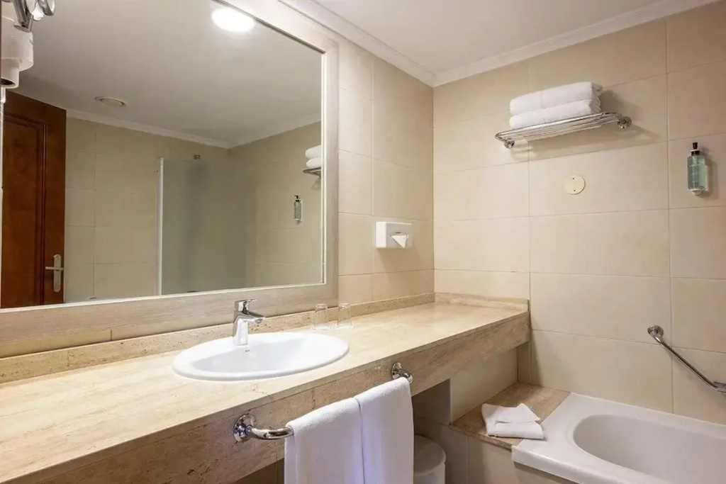 Landmar Costa los Gigantes Family Resort - Chambres