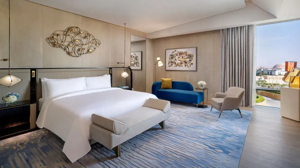 St. Regis Double Suite (full double bed)