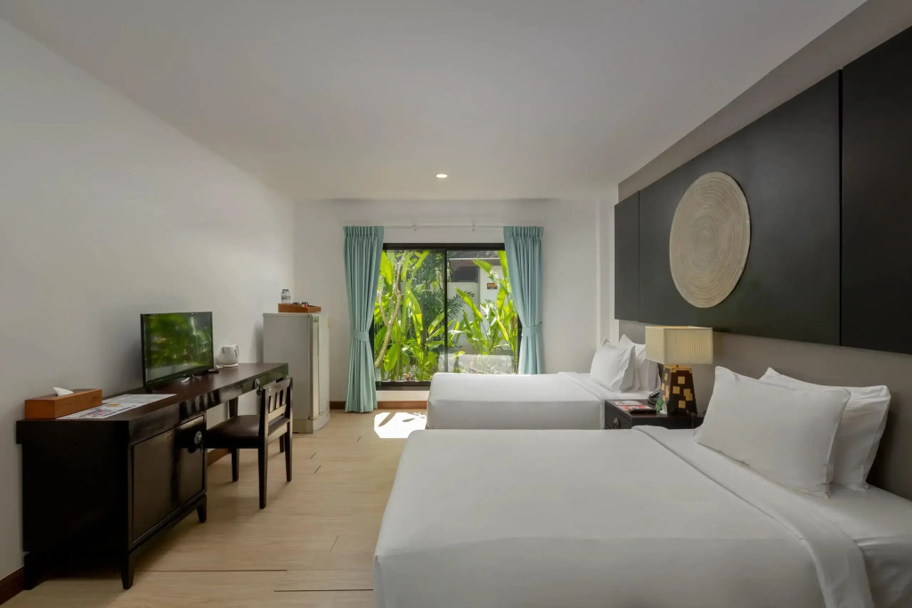 Sea Turtle Double Suite (full double bed)