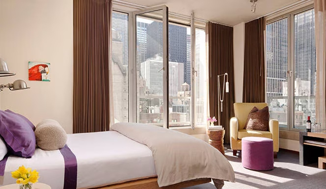 Corner Double room (full double bed)