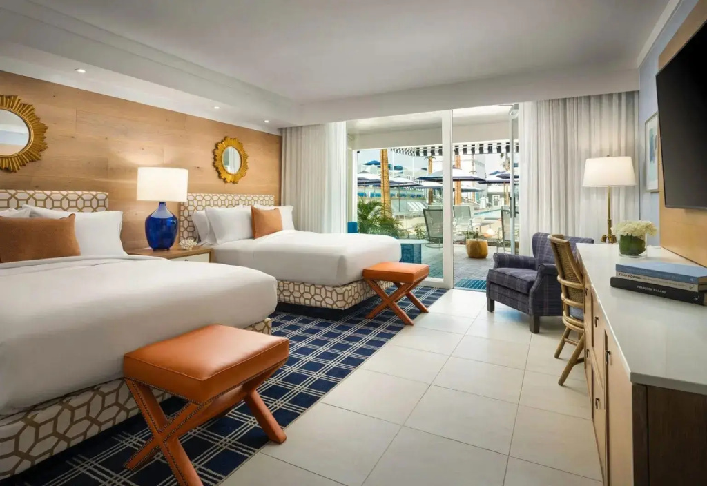 Cabana room with pool view