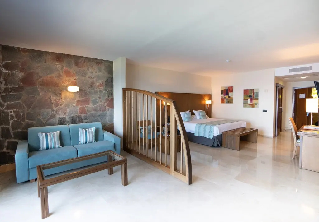 Family room with sea view