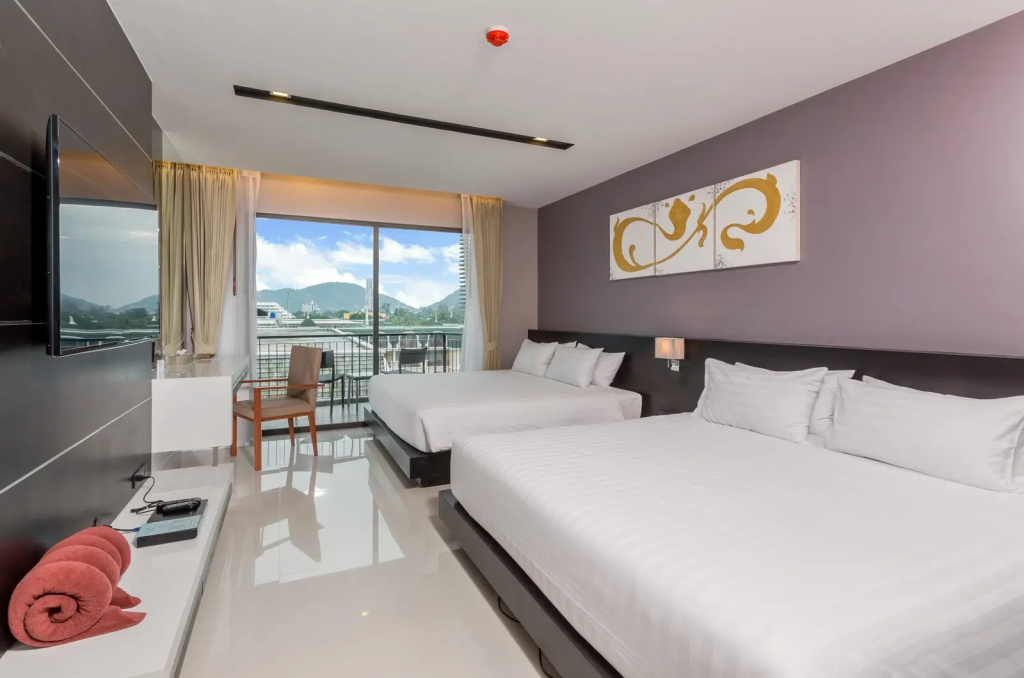 1 Bedroom Family Quadruple Suite
