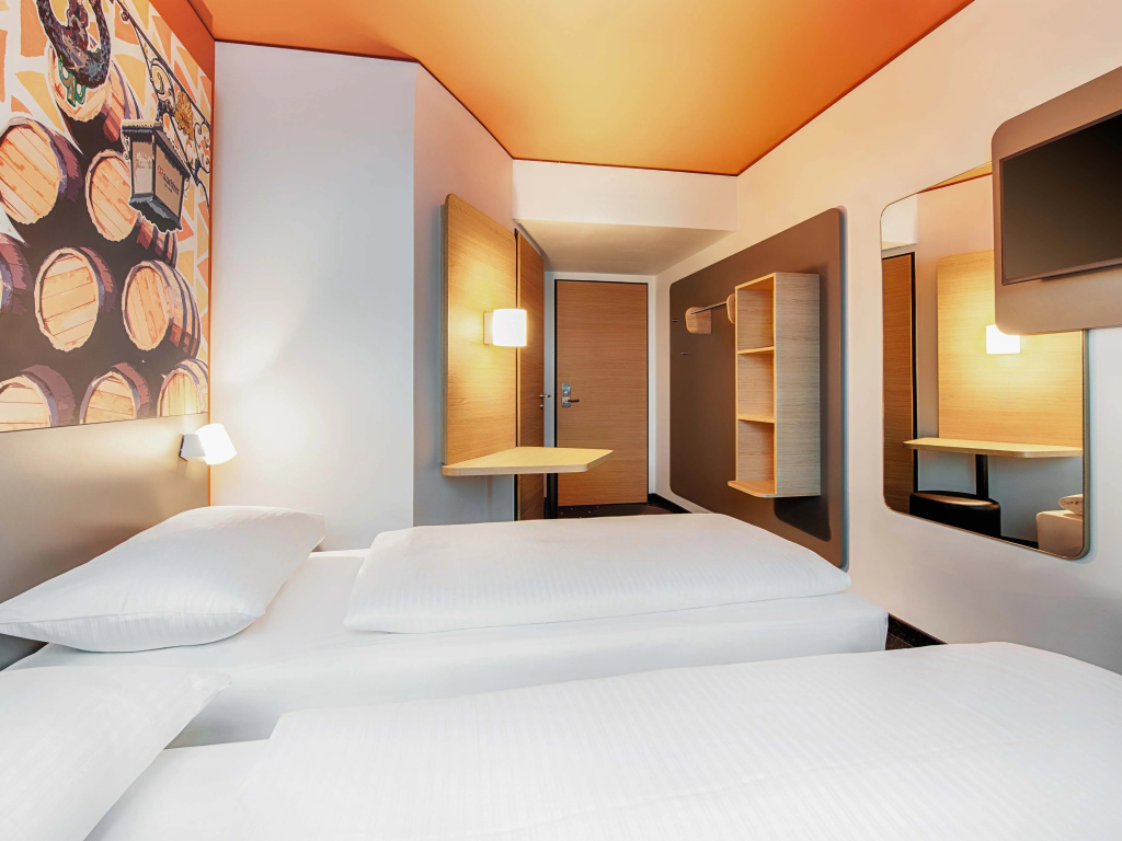 Double room (twin beds)