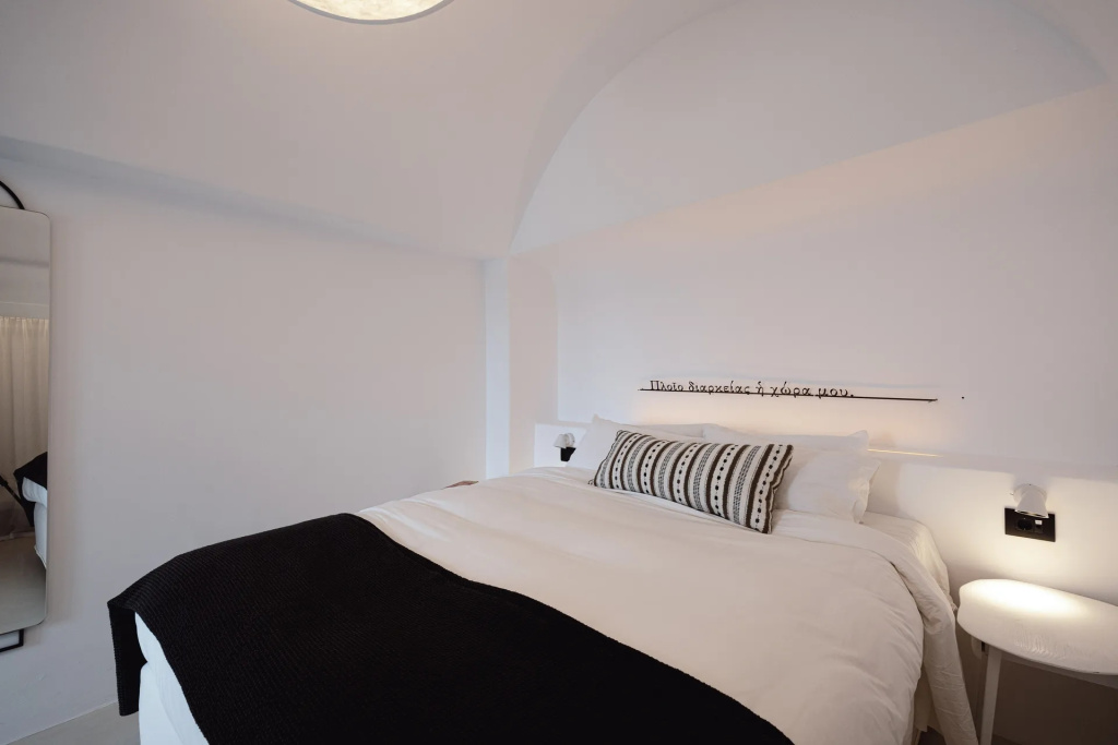 Ikies Santorini - Chambres