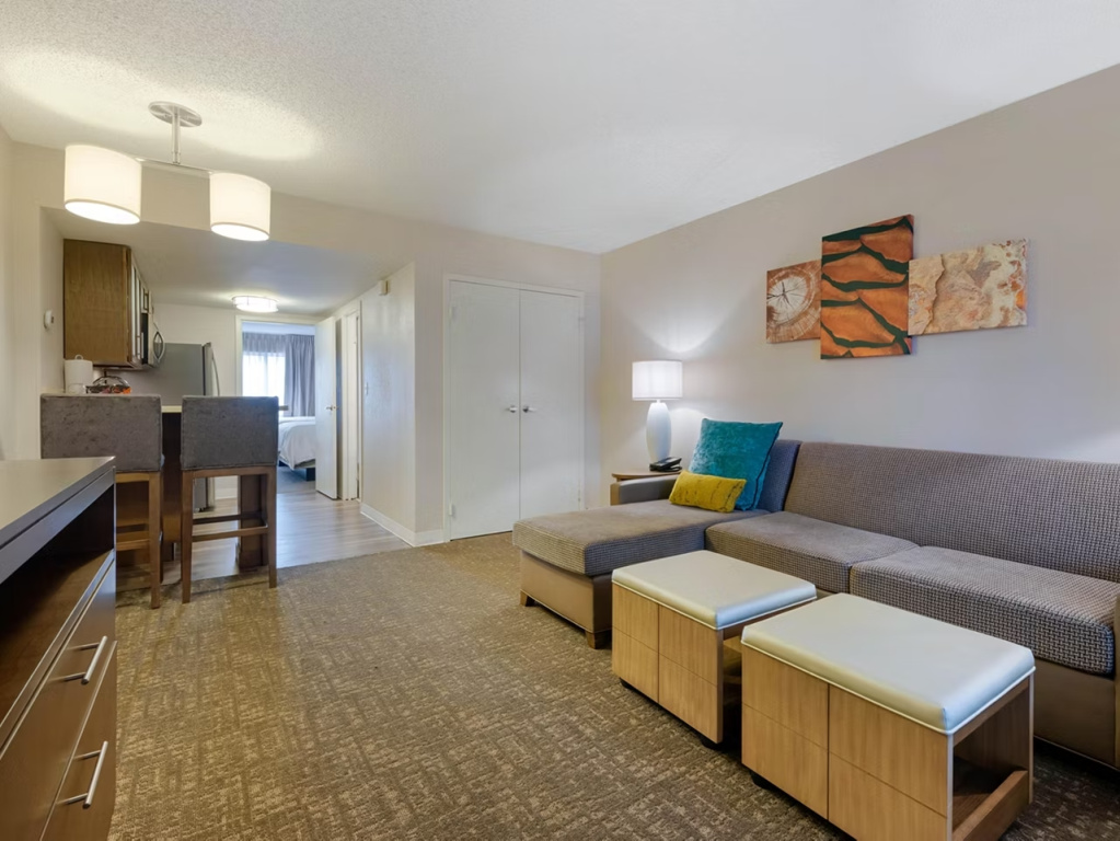Staybridge Suites Orlando Royale Parc Suites by IHG - Chambres