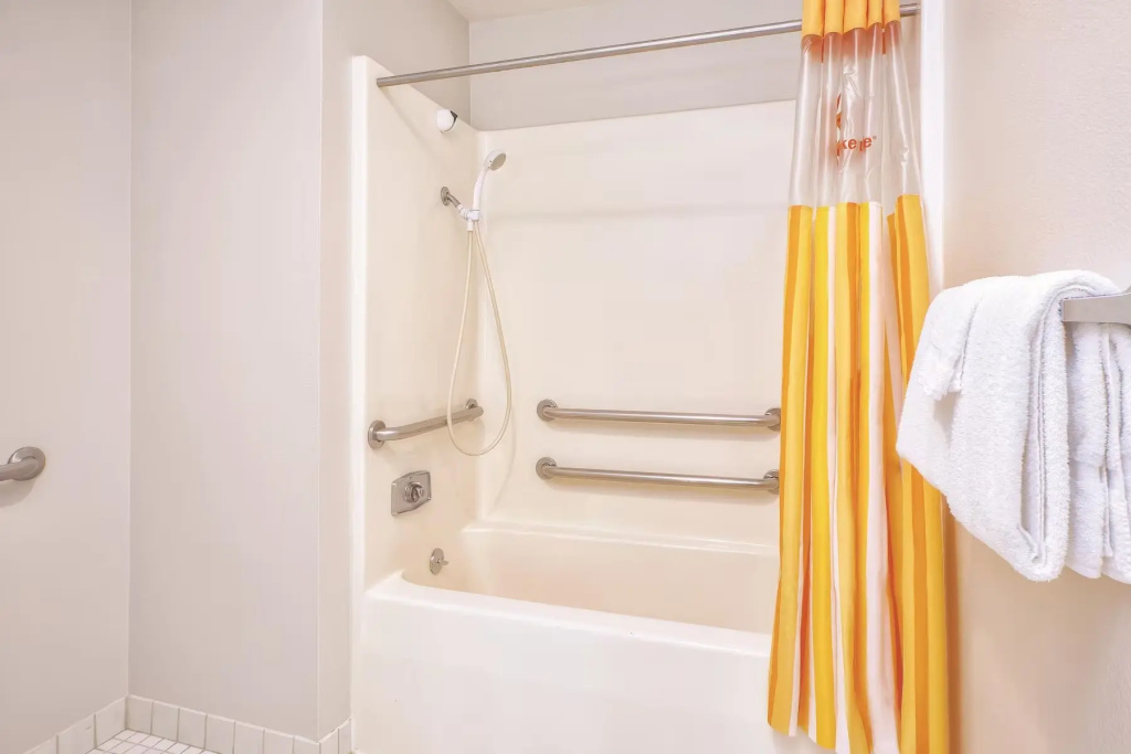 La Quinta Inn by Wyndham Toledo Perrysburg - Chambres