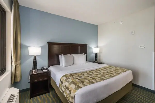 Standard Double room with balcony (full double bed)