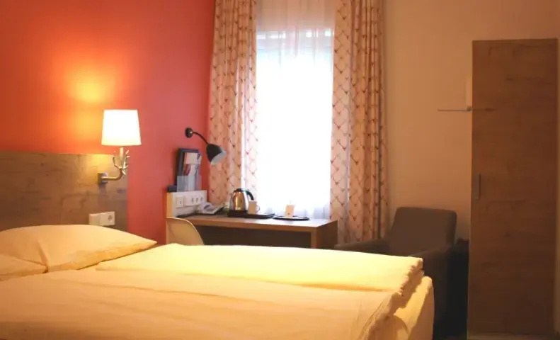 Standard Double room (full double bed)