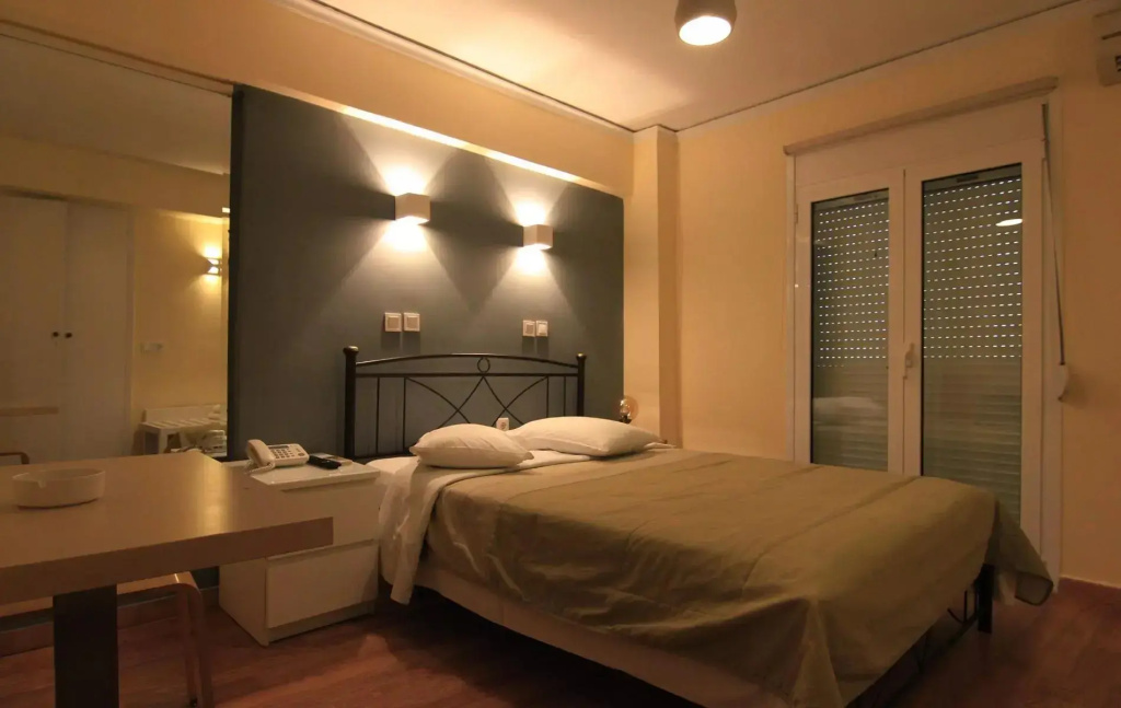 1 Bedroom Double Apartment (full double bed)