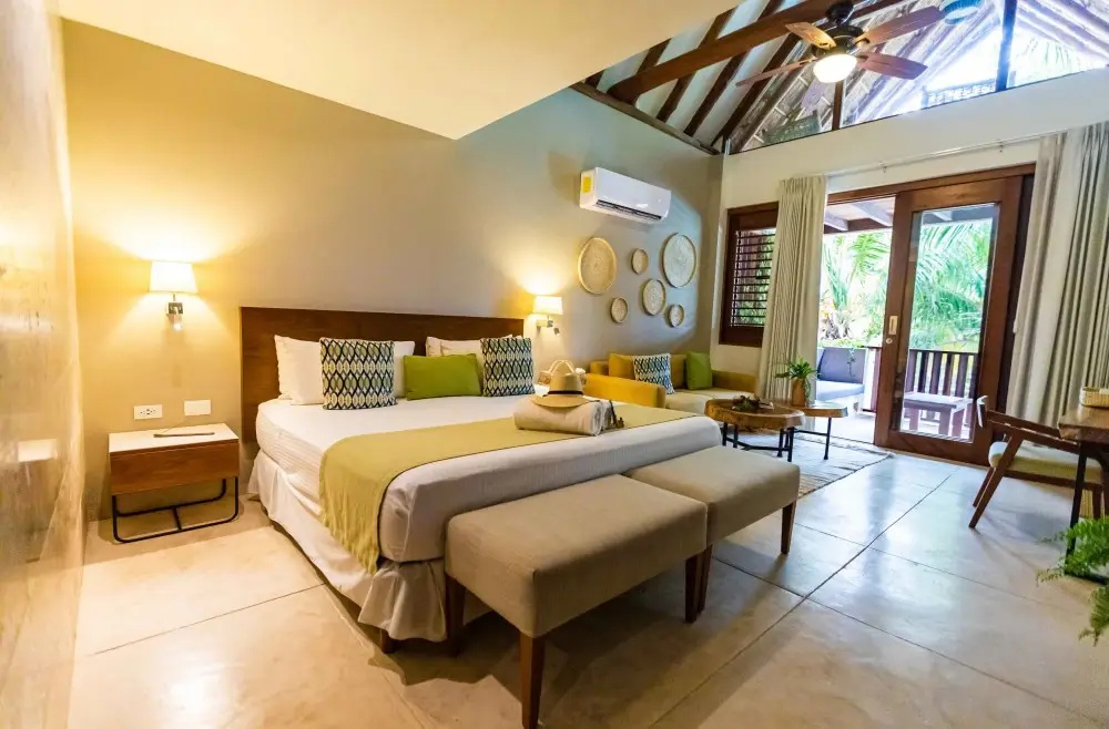 Double Junior Suite Beach Front (full double bed)