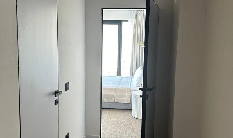 Двухместный люкс с 2 комнатами с видом на море двуспальная кровать в Изумруд