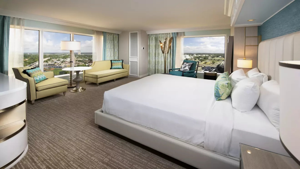 Corner Double room (full double bed)
