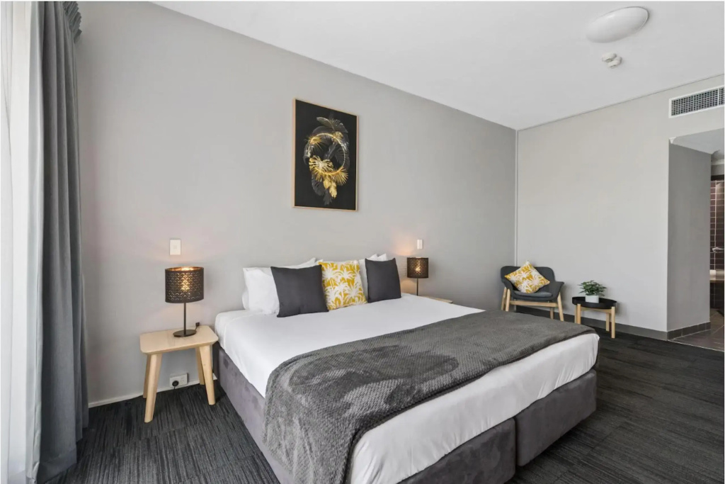 Double room (full double bed)