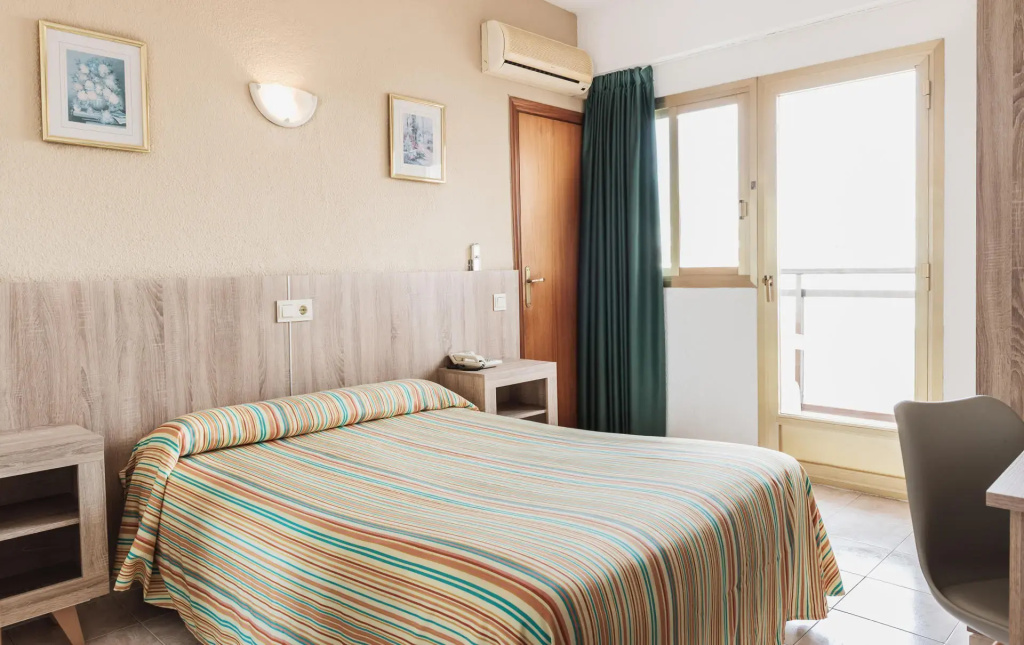 Terrace Double room (full double bed)