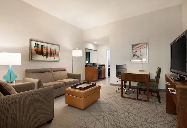 Embassy Suites by Hilton Brea North Orange County - Chambres