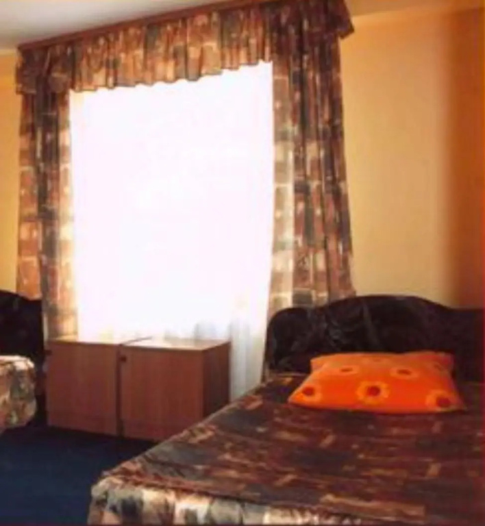 Double room (full double bed)