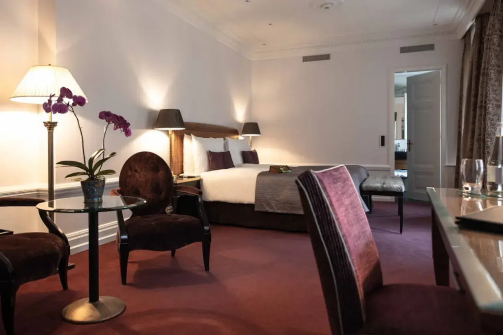 Superior Double Junior Suite (full double bed)