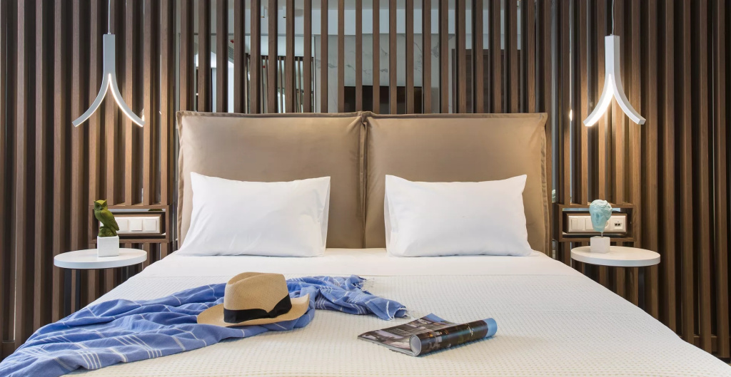 Exclusive Double Ground Floor room beachfront (full double bed)