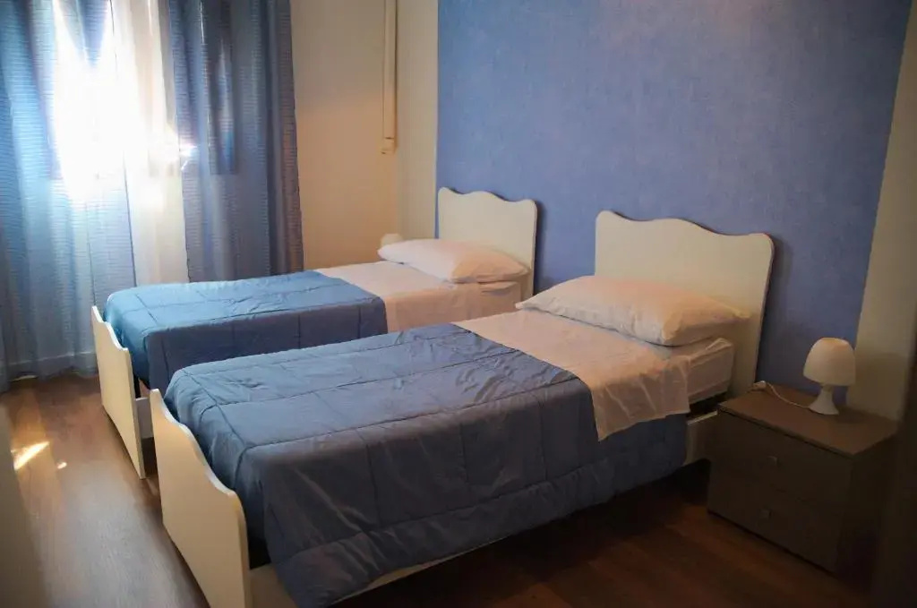 Double room (twin beds)