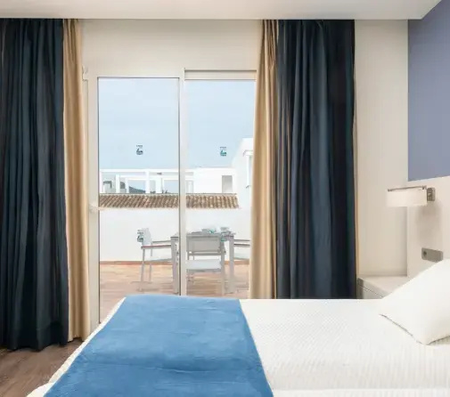 Superior Double Suite (full double bed)