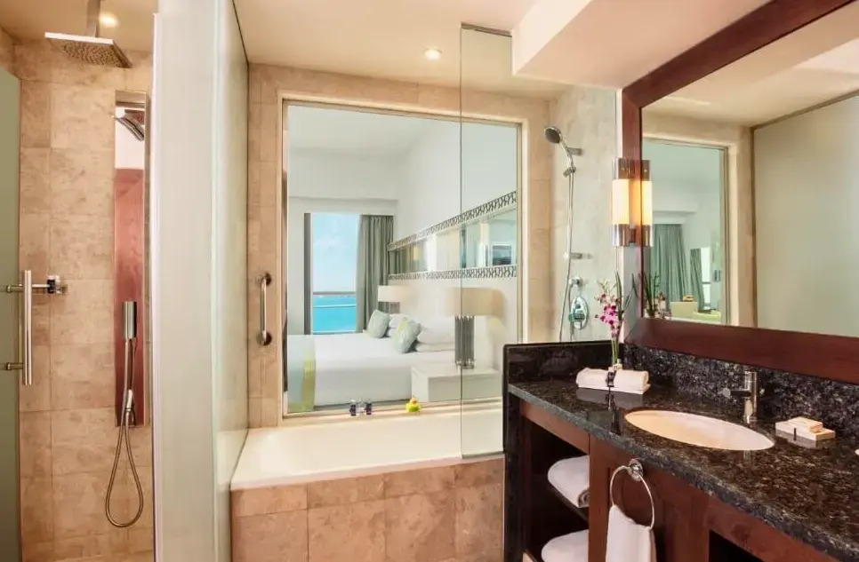 Ja Ocean View Hotel