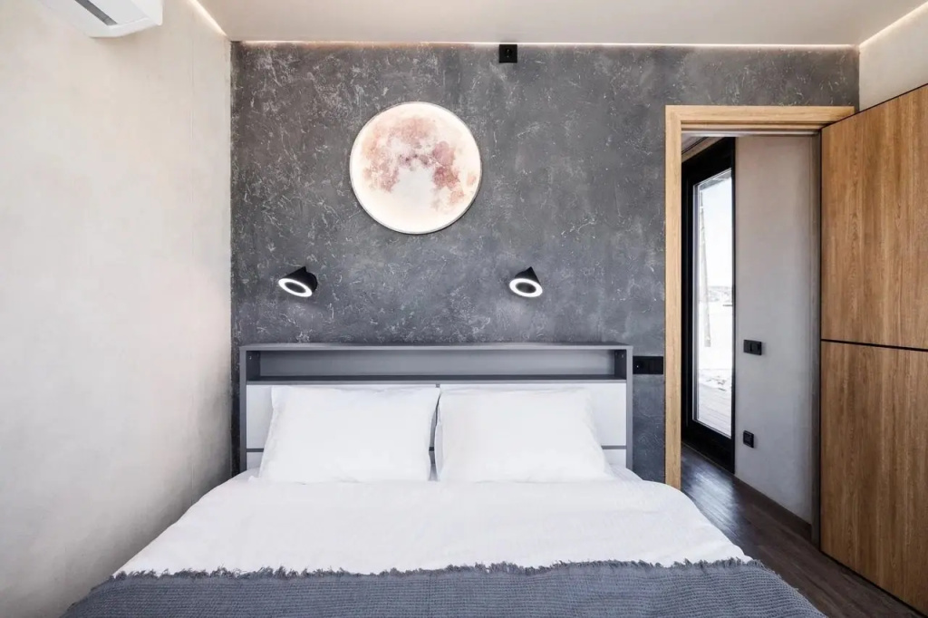 Double Lake House (full double bed)