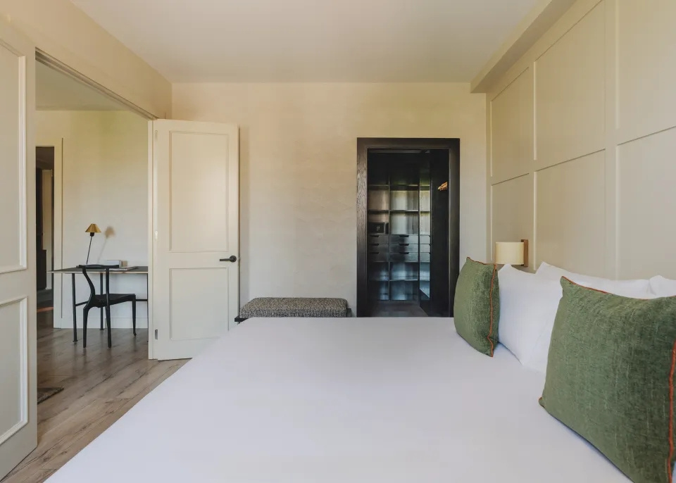 Double Suite (twin beds)