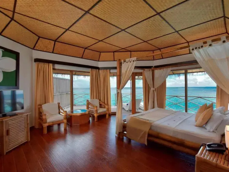 Angaga Island Resort & Spa