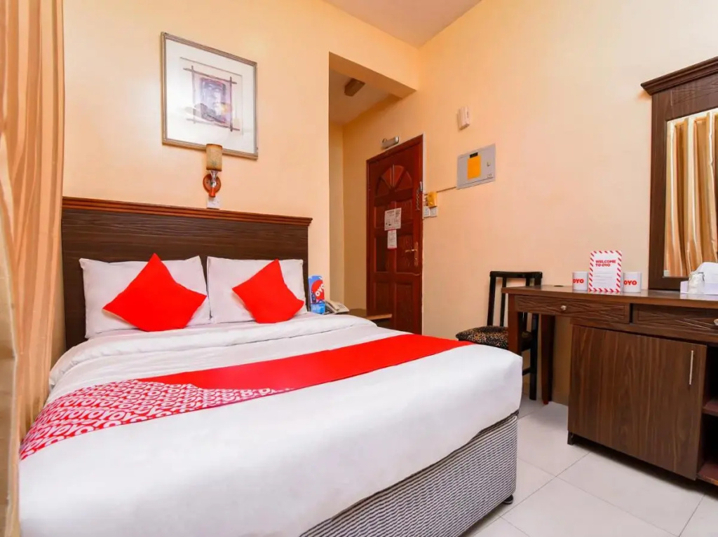 Deluxe Double room (full double bed)