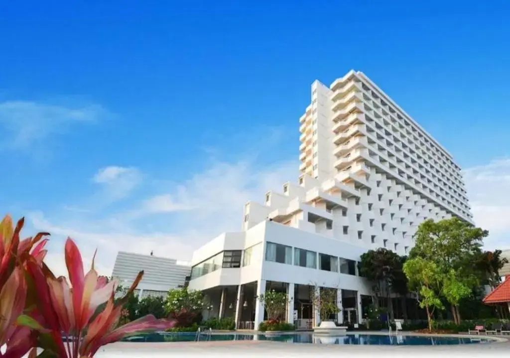 Welcome Jomtien Beach Hotel — фото