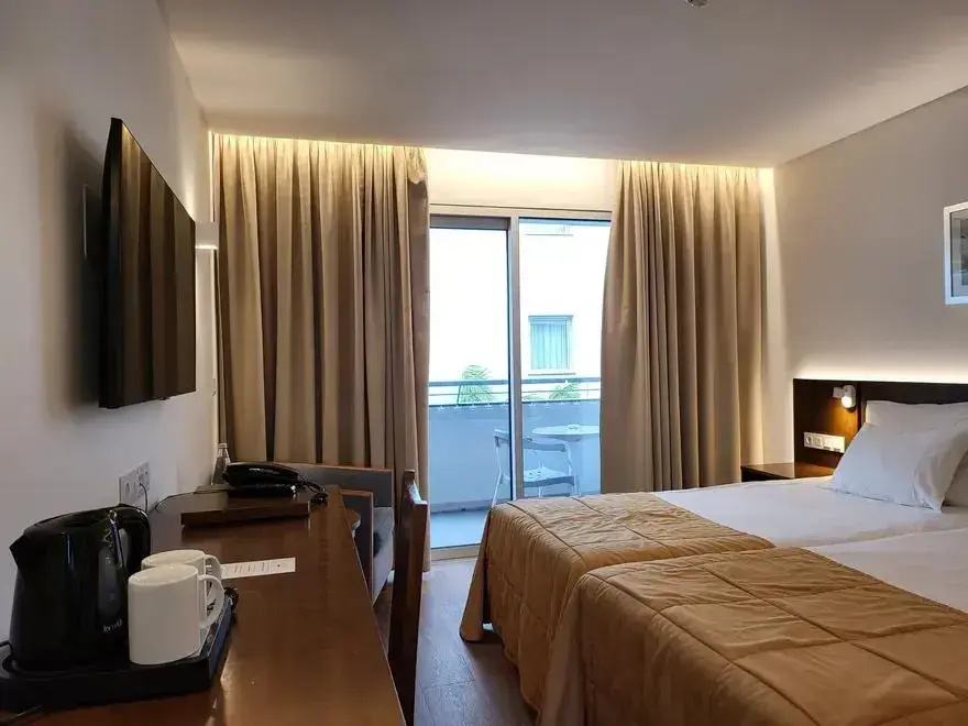 Superior Standard Double room with balcony (twin beds)