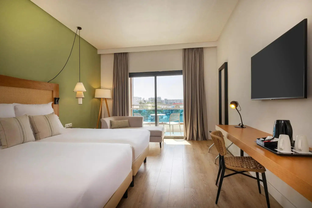 Superior Double room (full double bed)