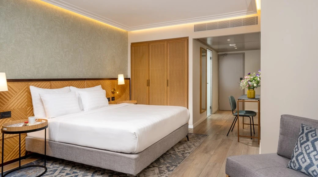 Double Studio (full double bed)