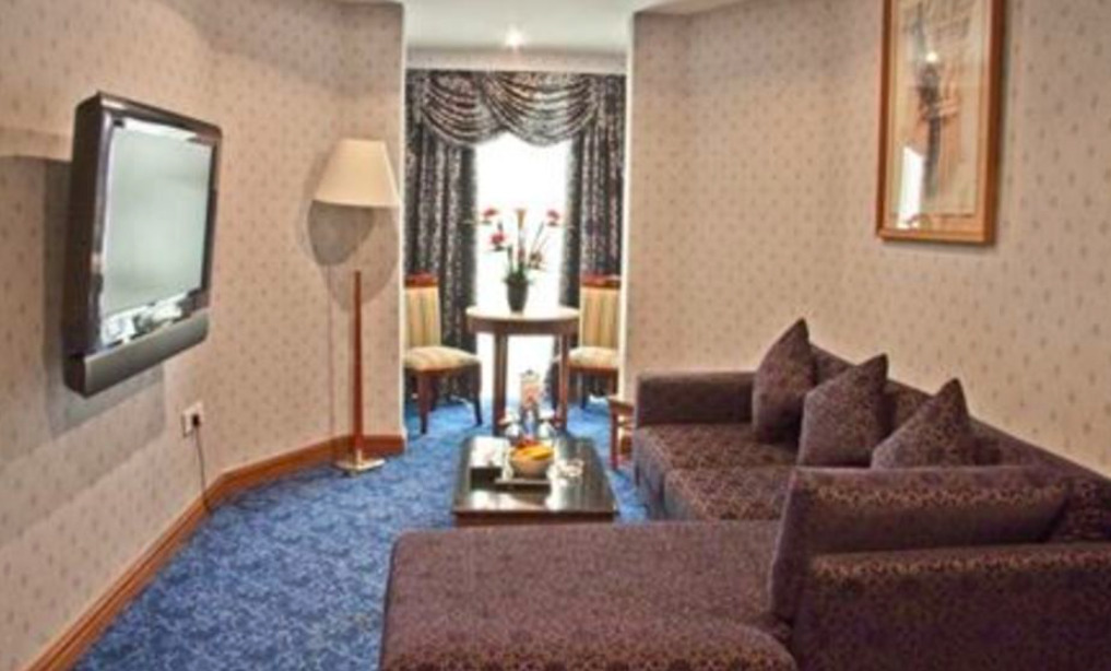 Regent Palace Hotel