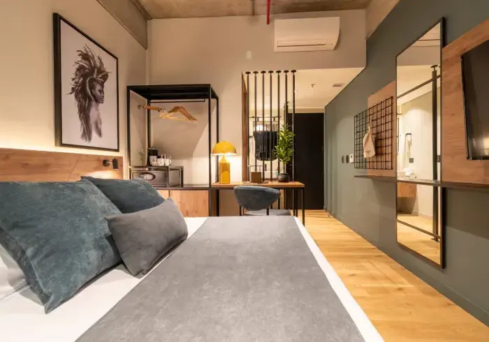 Standard M Double room with balcony (full double bed)