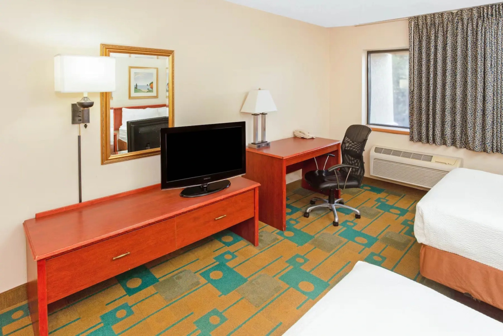La Quinta Inn by Wyndham Milwaukee Airport / Oak Creek - Chambres