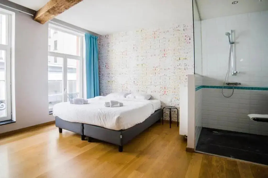 2 Bedrooms Apartment