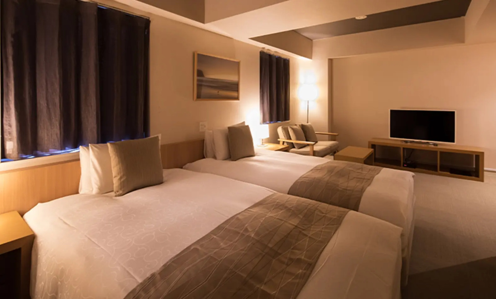 Deluxe Double room (full double bed)