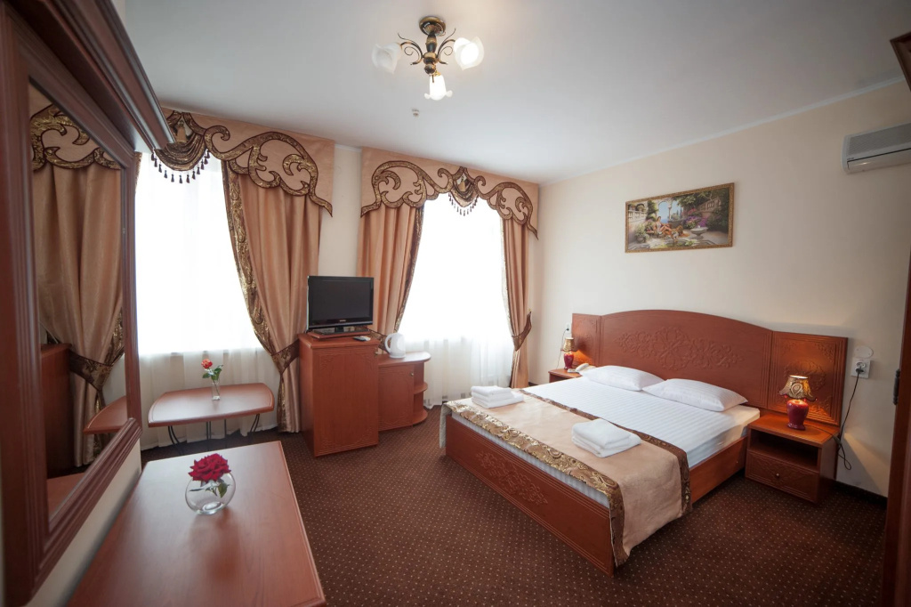 Panorama Double room (full double bed)