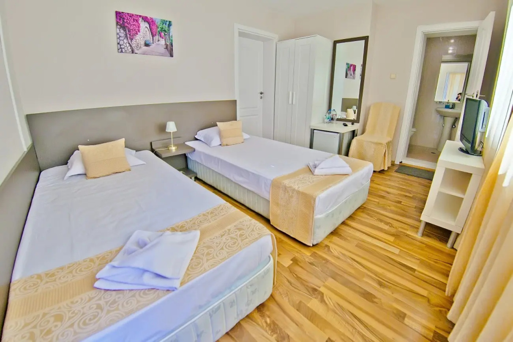 Double room (twin beds)