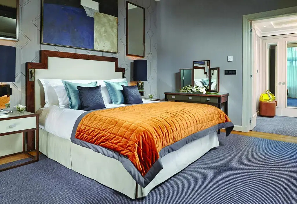 Executive Double Suite (full double bed)