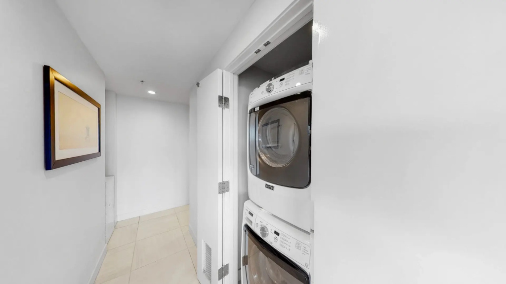 Level Furnished Living - Chambres